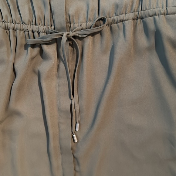 Sleeveless button front dress - Picture 3 of 7